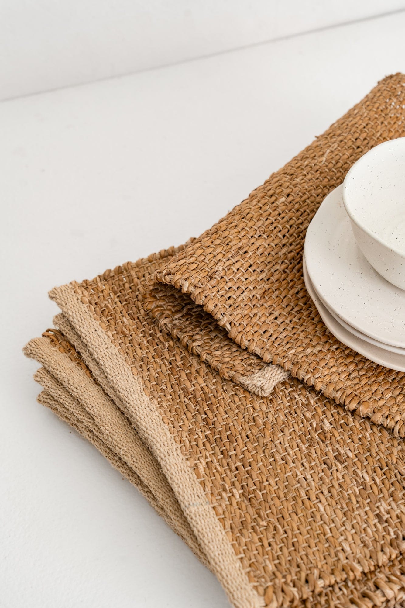 The Dharma Door Tableware Saguna Seagrass Placemats x 8