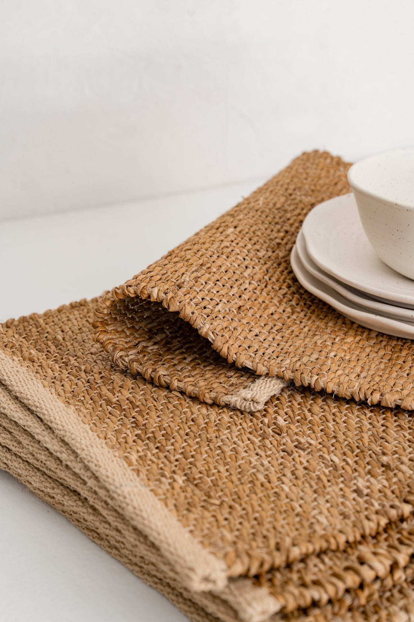 The Dharma Door Tableware Saguna Seagrass Placemats x 8