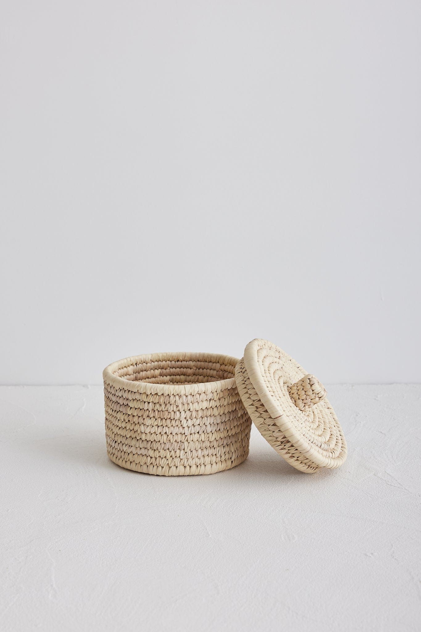 Buna Basket with lid - Small