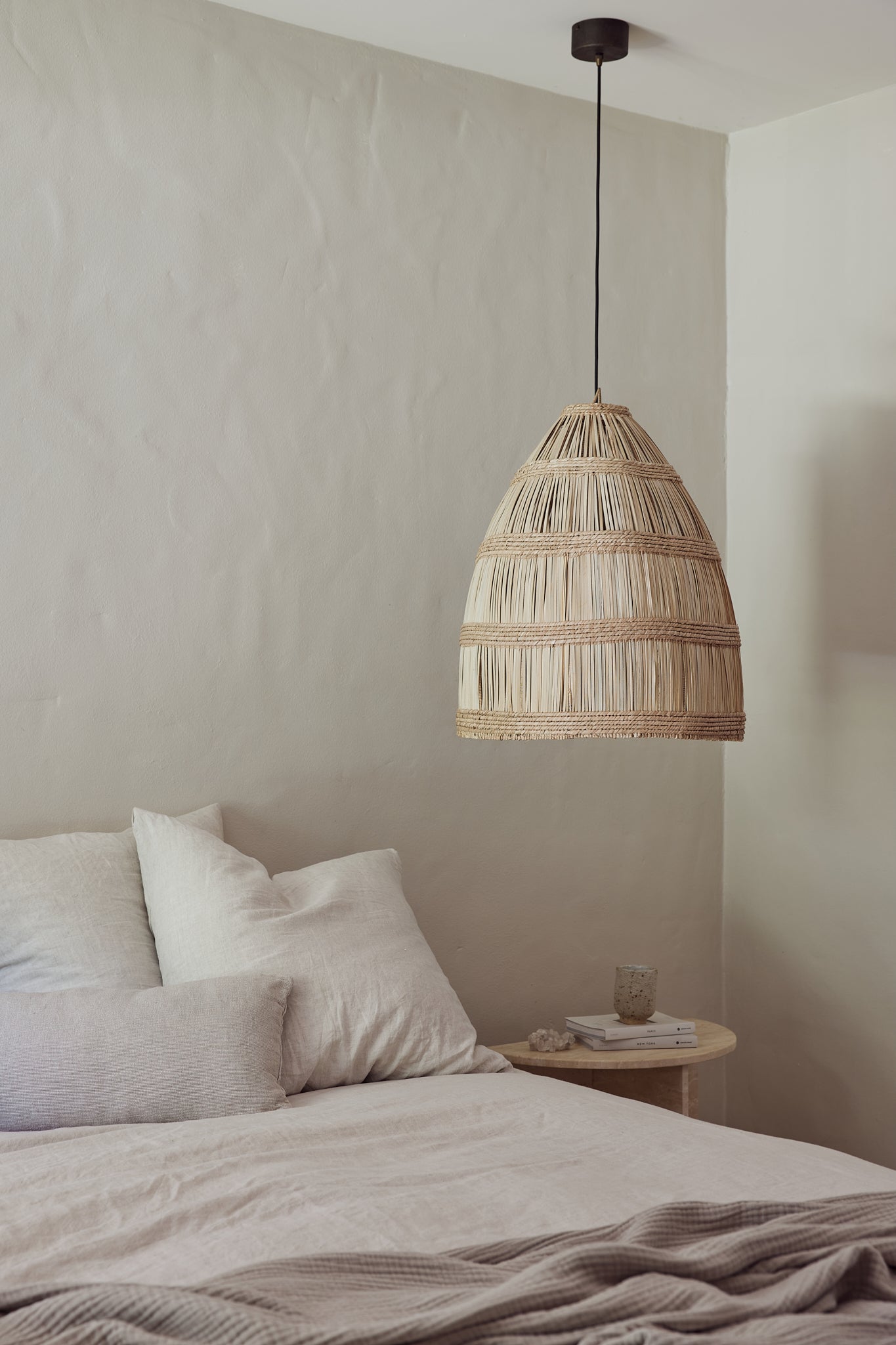 PENDANT LIGHTING & WALL SCONCES