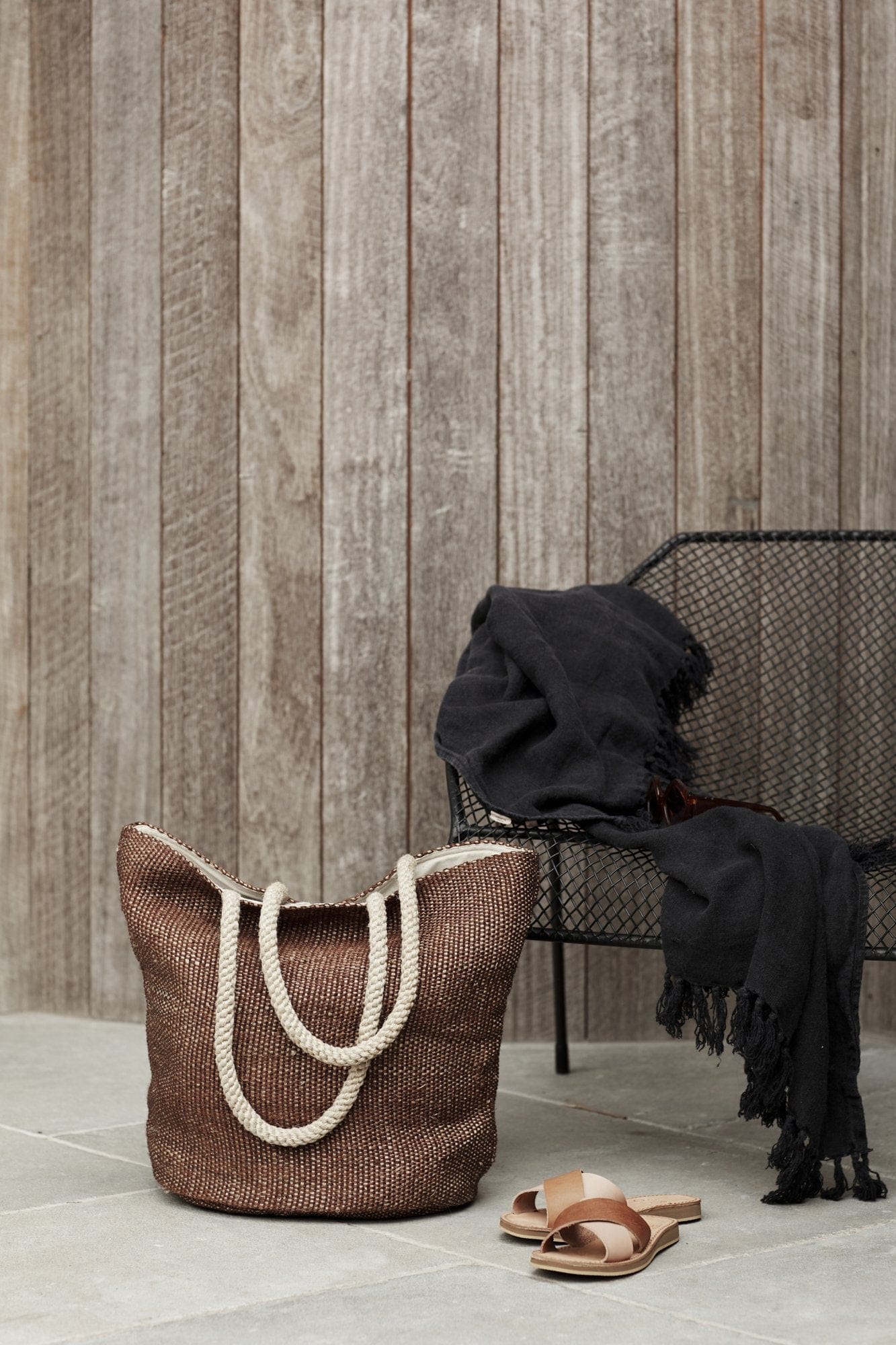 Uttam Tote - Earth