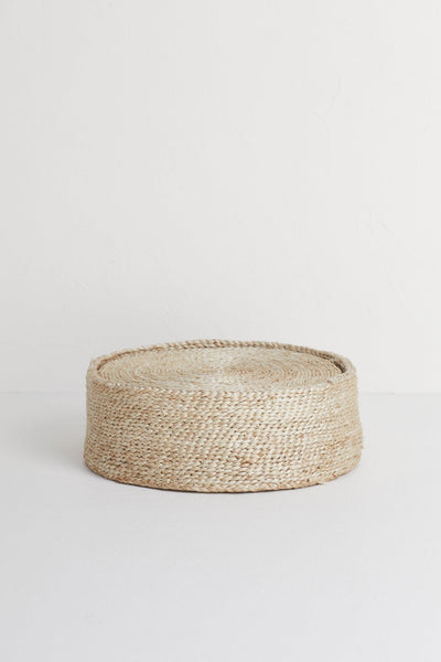 Round Natural Jute Placemats x 8 in basket