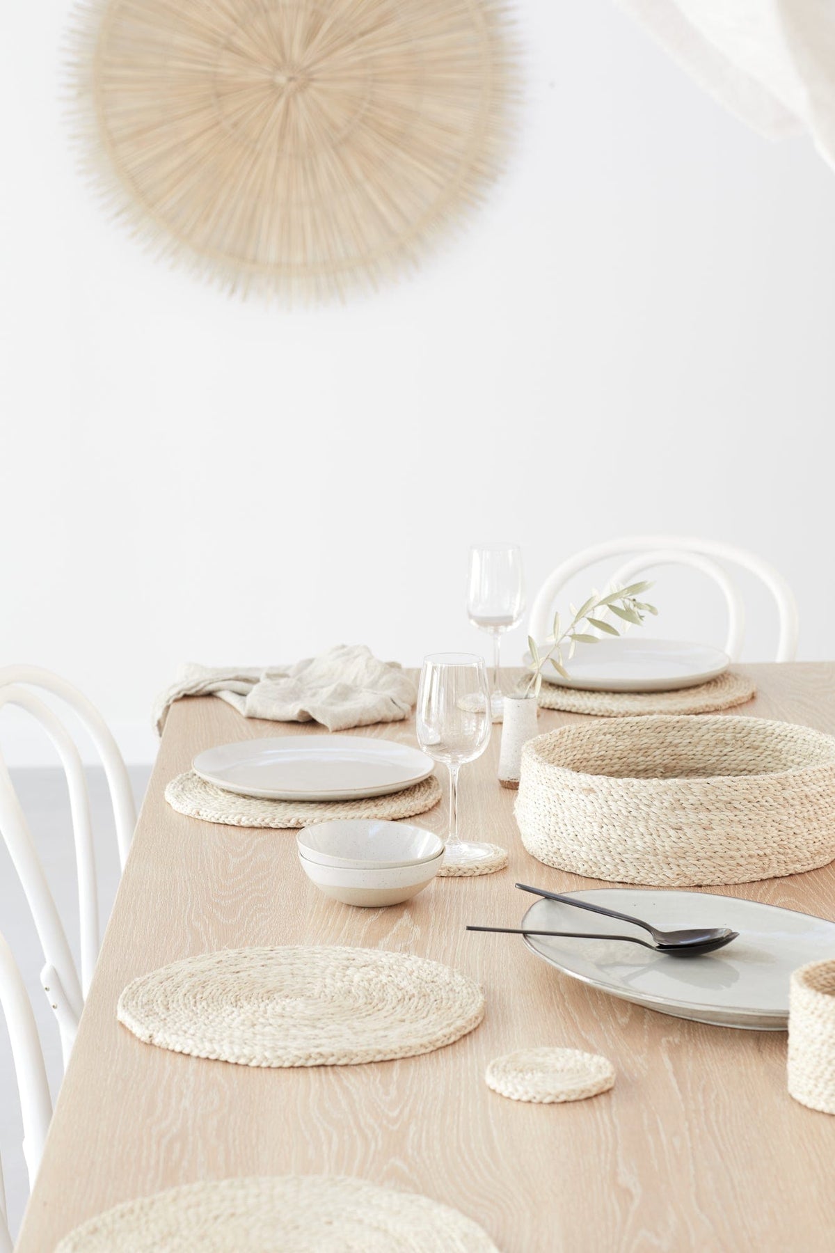 Round Natural Jute Placemats x 8 in basket