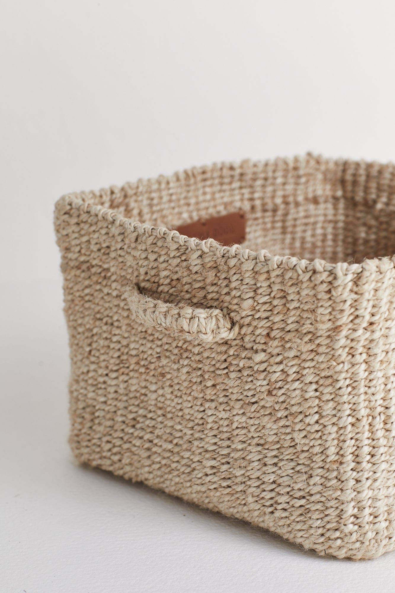Sona Square Basket